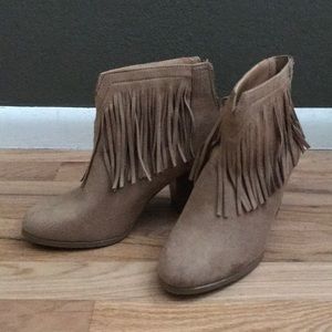 Tan Frindge Booties